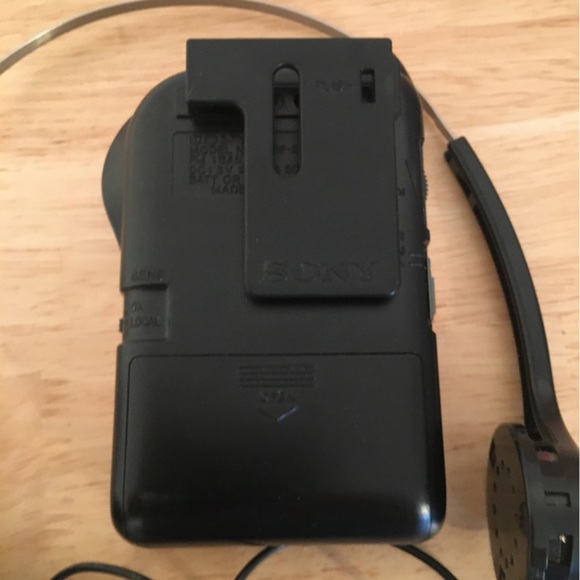 Sony Walkman - Picture 2 of 4